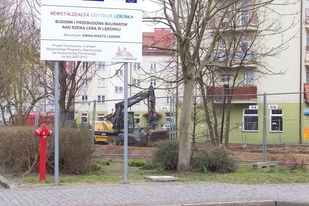 Budowa i przebudowa bulwarów nad rzeka Łebą