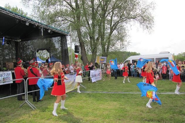 Majówka w Wilkowie odwiedzana tłumnie