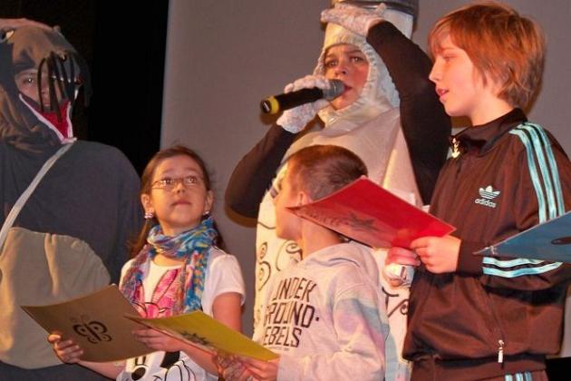 Segregowali śmieci na wesoło