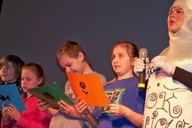 Segregowali śmieci na wesoło