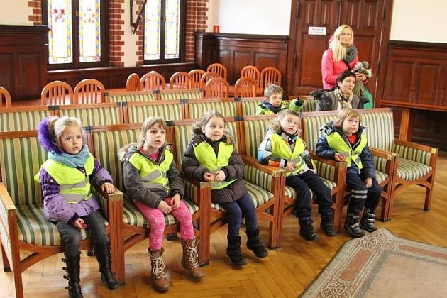 Przedszkolaki w ratuszu