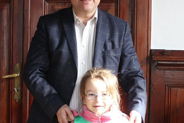 Przedszkolaki do ratusza przyniosły wiosnę