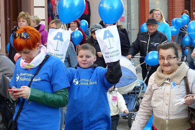 Niebieski Marsz dla Autyzmu przemaszerował przez miasto