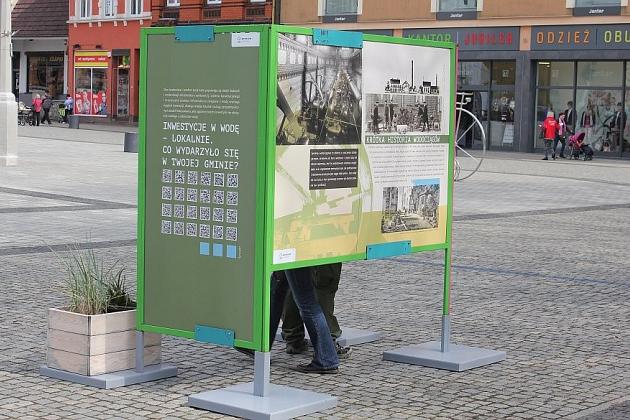 Wystawa na placu Pokoju