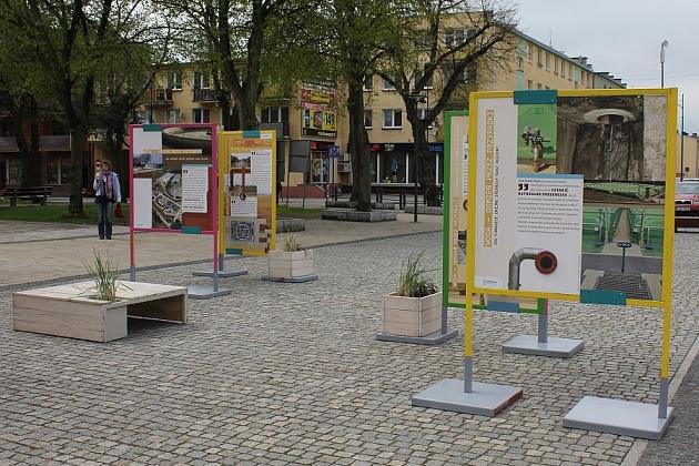 Wystawa na placu Pokoju