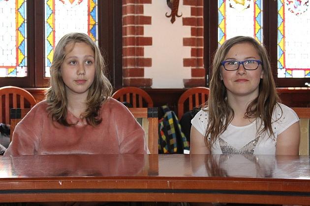 Szybko czytali o książkach i kamieniach szlachetnych