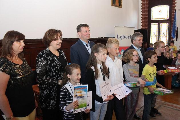 Szybko czytali o książkach i kamieniach szlachetnych