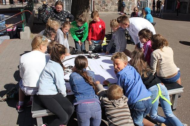 Piknik naukowy w SP 3