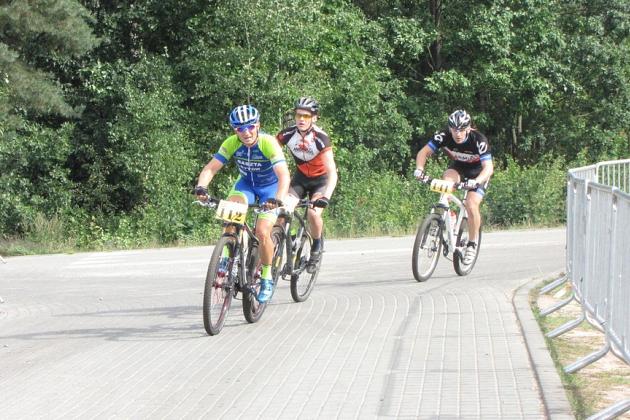 Rowerowy wyścig z lwim pazurem