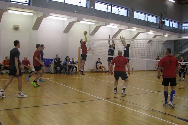 IV kolejka Amatorskiej Ligi Siatkówki w Lęborku