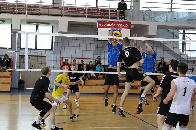 Klaja Cafee i KS Baza 44 blisko finału Amatorskiej Ligi Siatkówki w Lęborku