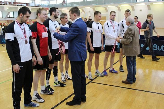 Bojan Żubry mistrzem Amatorskiej Ligi Siatkówki