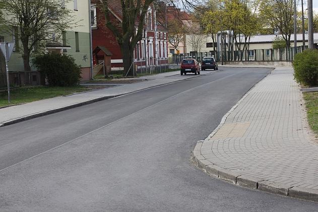 Nowa nawierzchnia i parkingi na Wybickiego