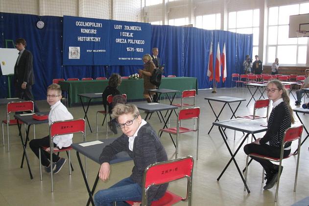 Uczniowie z Lęborka w finale Ogólnopolskiego  Konkursu  Historycznego ,,Losy żołnierza i dzieje oręża polskiego od Obertyna do Wiednia”
