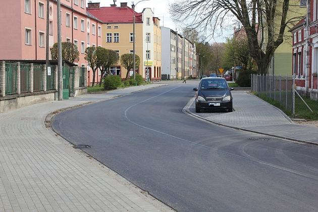 100 wybudowanych lub wyremontowanych miejsc parkingowych w I półroczu 2016