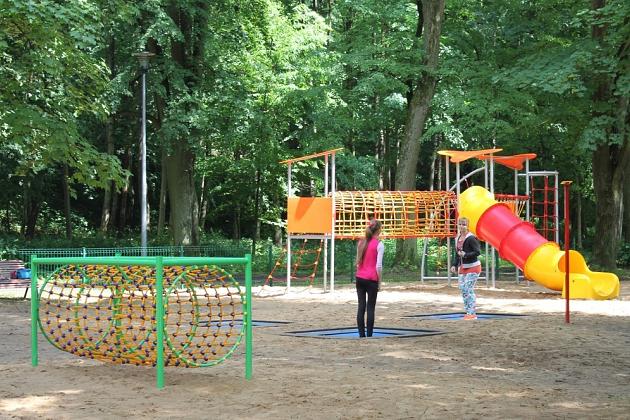 Małpi Gaj w Parku Chrobrego