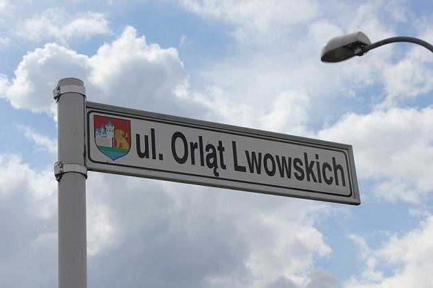 Asfalt na Orląt Lwowskich