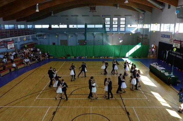 Uczniowie odebrali świadectwa i rozpoczęli wakacje