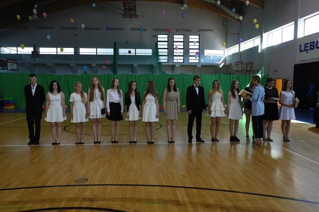 Uczniowie odebrali świadectwa i rozpoczęli wakacje