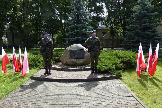 Kwiaty w Święto Wojska Polskiego