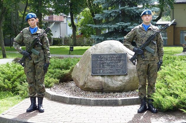 Kwiaty w Święto Wojska Polskiego