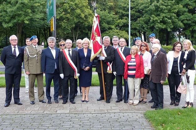 Kwiaty w Święto Wojska Polskiego