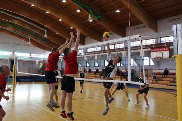 Amatorska Liga Siatkówki po pierwszej kolejce ligowej