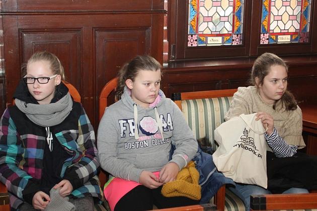 Uczniowie ze szkoły w Garczergorzu z wizytą w ratuszu