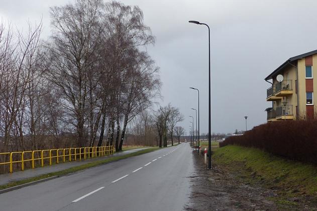 16 energooszczędnych lamp stanęło na ulicy Syrokomli