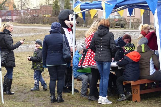 Konsultacje społeczne i piknik. Odnawiamy i ożywiamy NOWY ŚWIAT