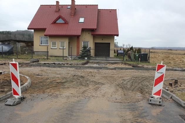 Ciężki sprzęt na ulicy Generała Stanisława Maczka