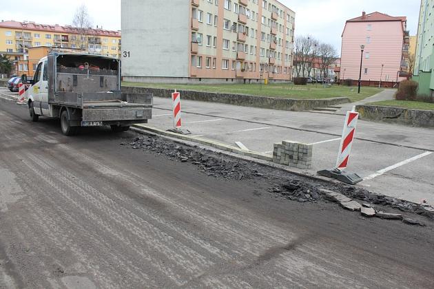 Będzie nowy asfalt na Legionów Polskich i Mireckiego
