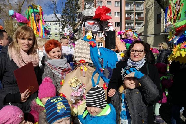 Powitali wiosnę nad rzeką Łebą