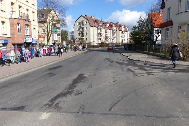 Nowy asfalt na Armii Krajowej