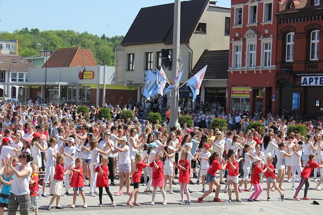 Rekord w tańczeniu układu choreograficznego do piosenki „Chocolate choco choco” pobity!