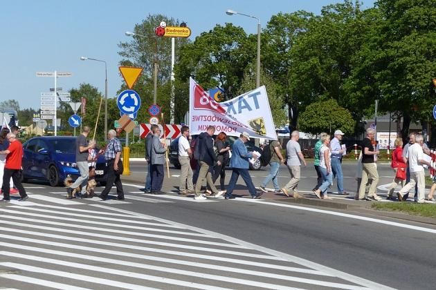 Protest w sprawie budowy drogi ekspresowej S6