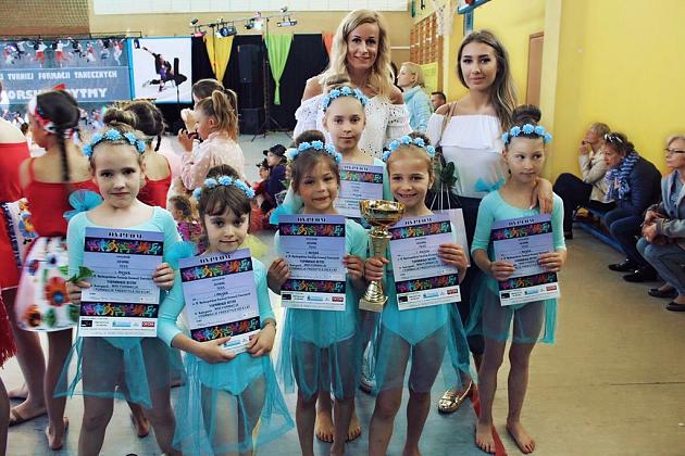 Wytańczyły puchary na turnieju w Łebie