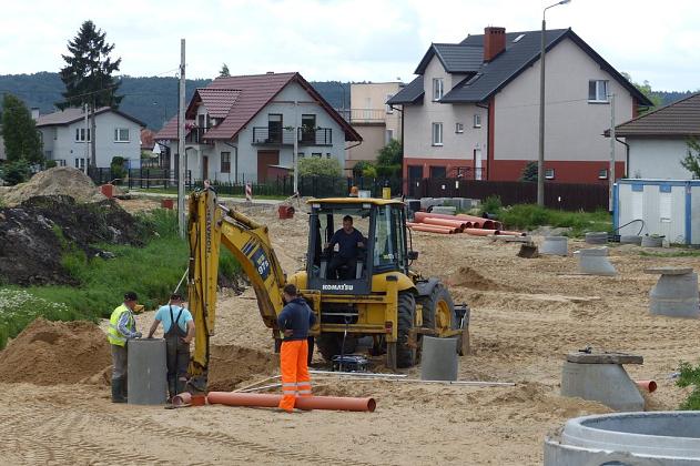 Most na Weterynaryjnej. Trwa budowa kanalizacji deszczowej