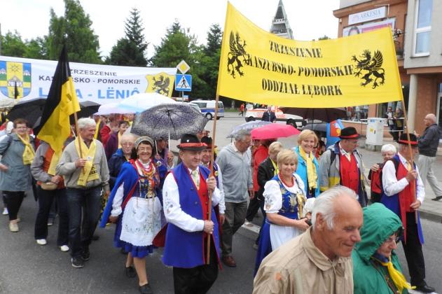 Liczna delegacja lęborskich Kaszubów na XIX Zjeździe w Rumi