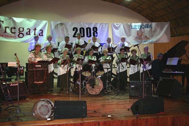 VI „Muzykalia Lęborskie” - pogo pod sceną 