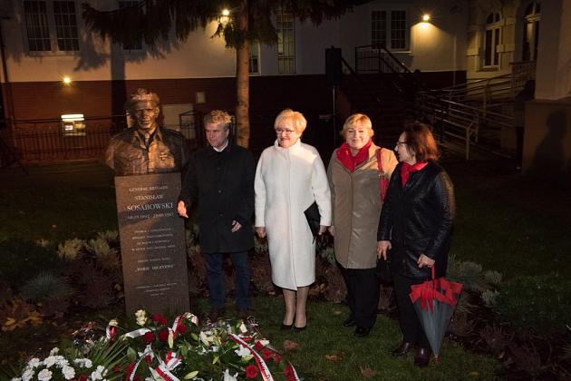 Pomnik generała Stanisława Sosabowskiego odsłonięty