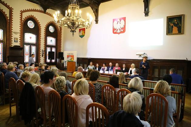 Przeciw przemocy w rodzinie