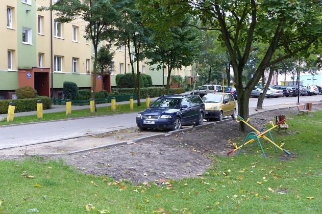 Nowe miejsca parkingowe przy Wojska Polskiego