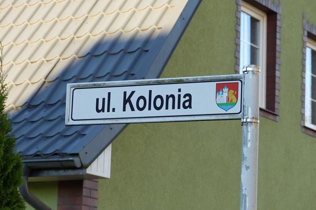 Remont 300 metrów chodnika na ulicy Kolonia