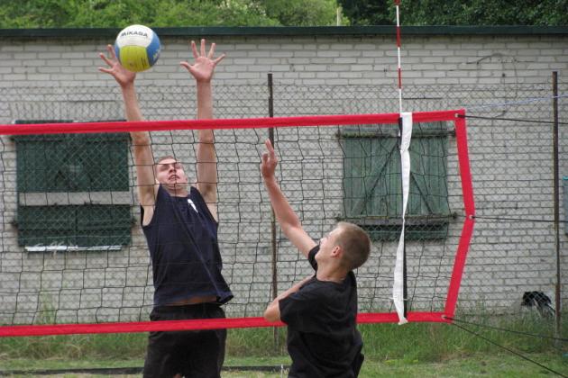 Wakacyjny Turniej Siatkówki Plażowej rozpoczęty 