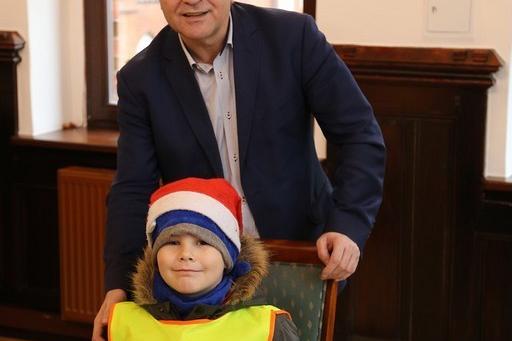 Przedszkolaki z życzeniami w Ratuszu