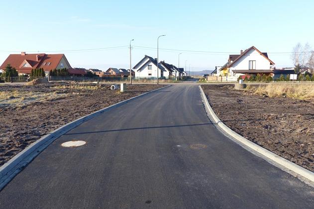 Kanalizacja deszczowa i nowy asfalt na Małopolskiej. I etap zakończony