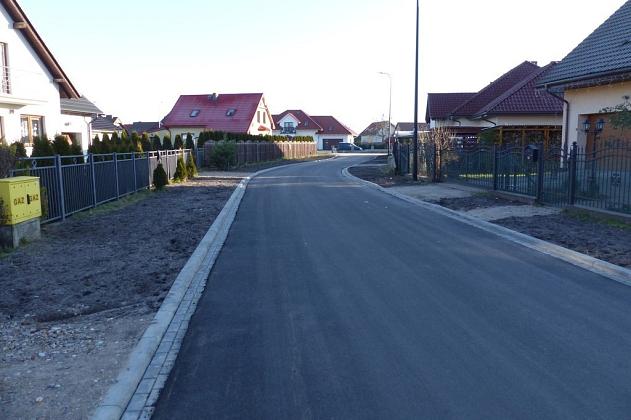 Kanalizacja deszczowa i nowy asfalt na Małopolskiej. I etap zakończony