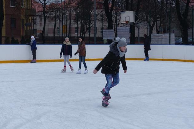 Lodowisko na placu Piastowskim otwarte. Zapraszamy!