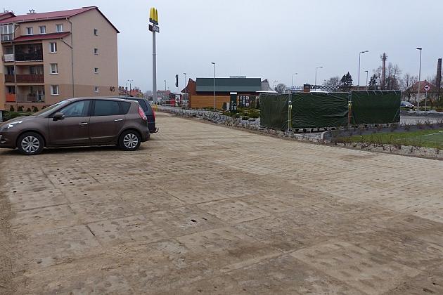 Budowa miejsc parkingowych na Tczewskiej i Krzywoustego